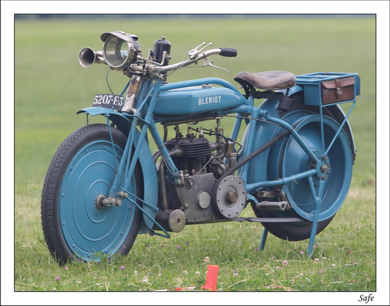 2009   05   Ferte Alais   274